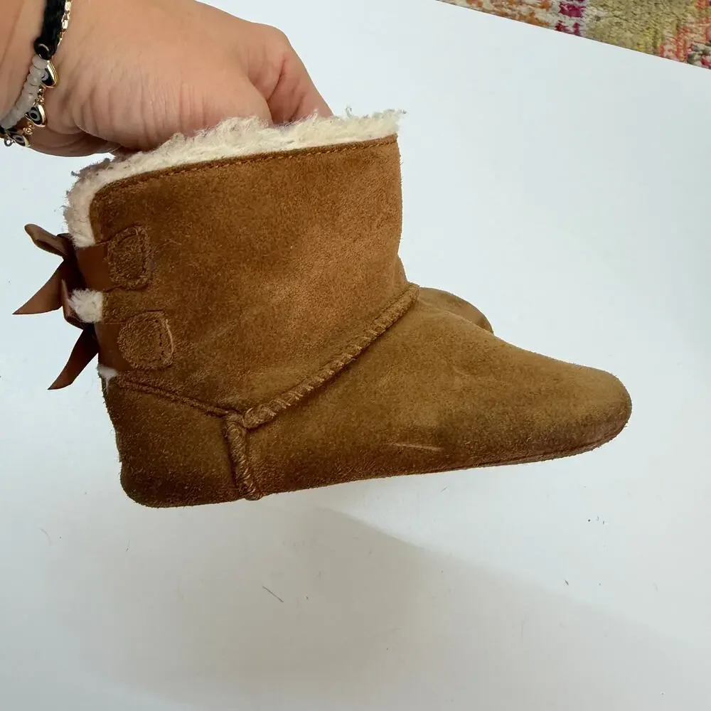 UGG Baby Bailey Bow Boot 4/5 12-18M